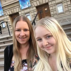 Meet your Posher, Stephanie